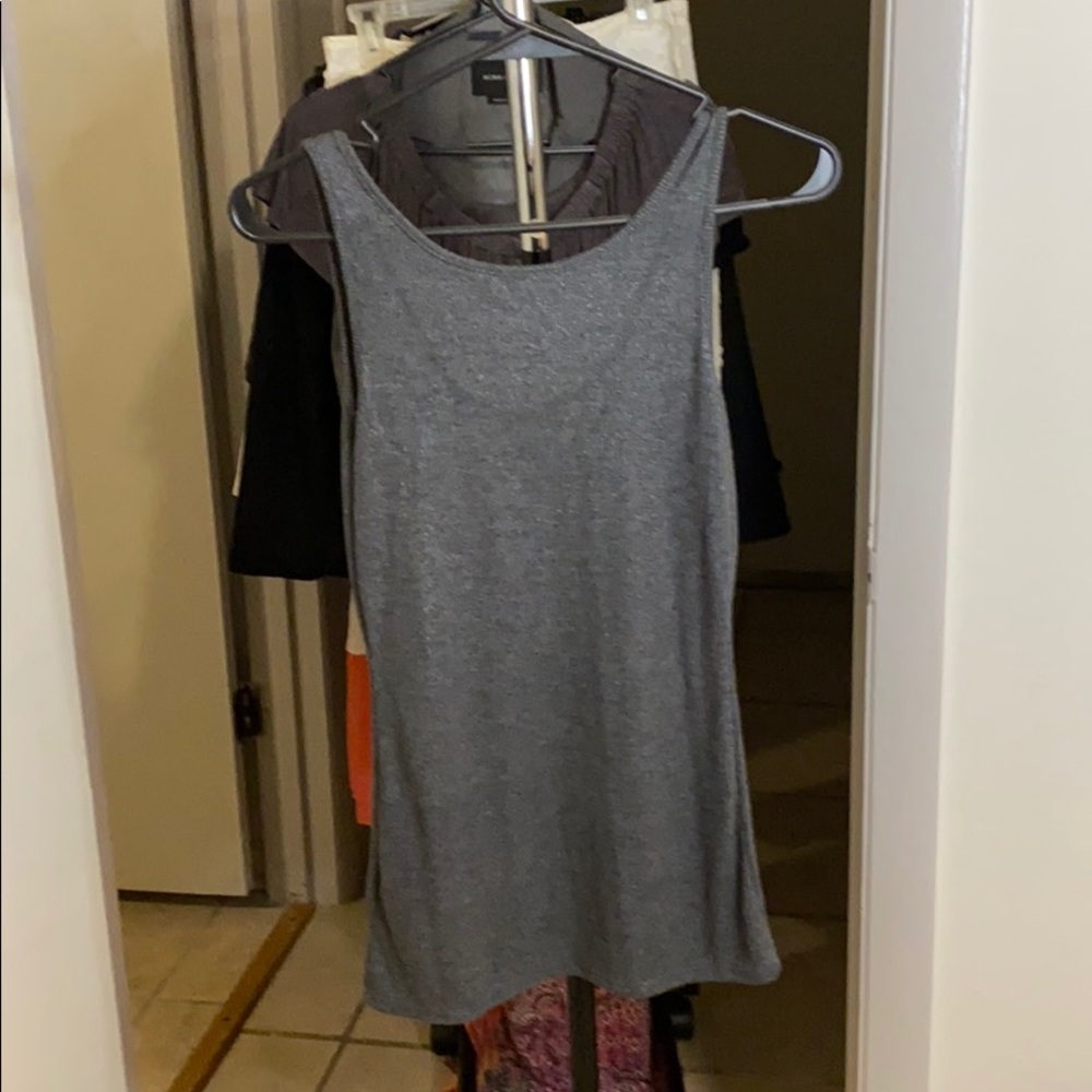 Guess Tank Top - Picture 2 of 2